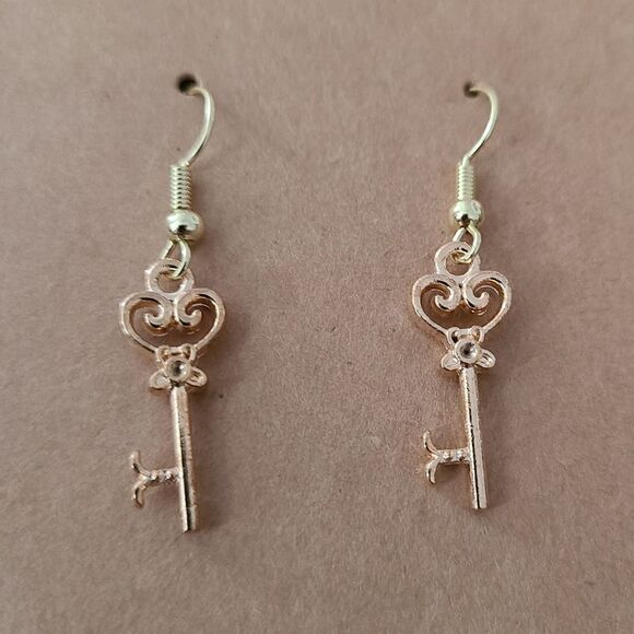 New Handcrafted Antique Style Key Dangle Earrings on 14K Gold Plated Hooks - Picture 1 of 2